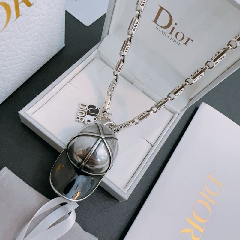 Christian Dior Necklaces